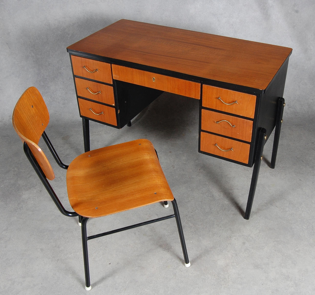 SKRIVBORD, med stol, Ikea, 1950-tal.