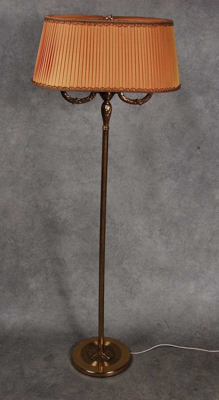 GOLVLAMPA, 1900-tal.