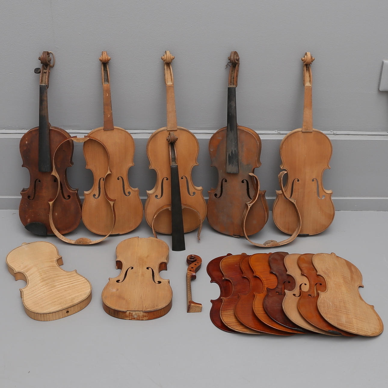 FIOLDELAR, ETT PARTI.