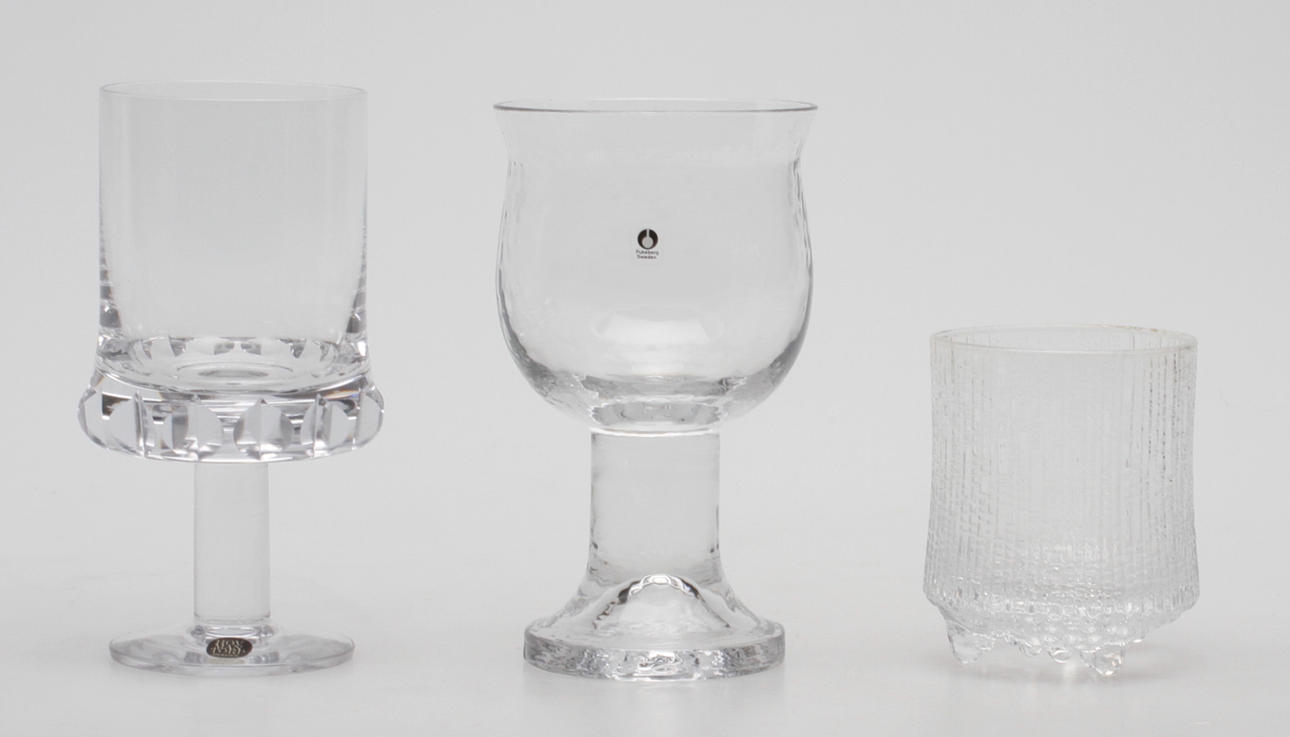 SERVISDELAR, 21 delar, glas, Pukeberg, Iittala samt Hovmantorp.