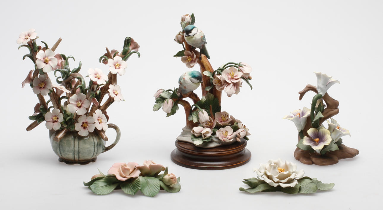 KERAMIKFÖREMÅL, 5 delar, Italien, Capodimonte, Mollica.