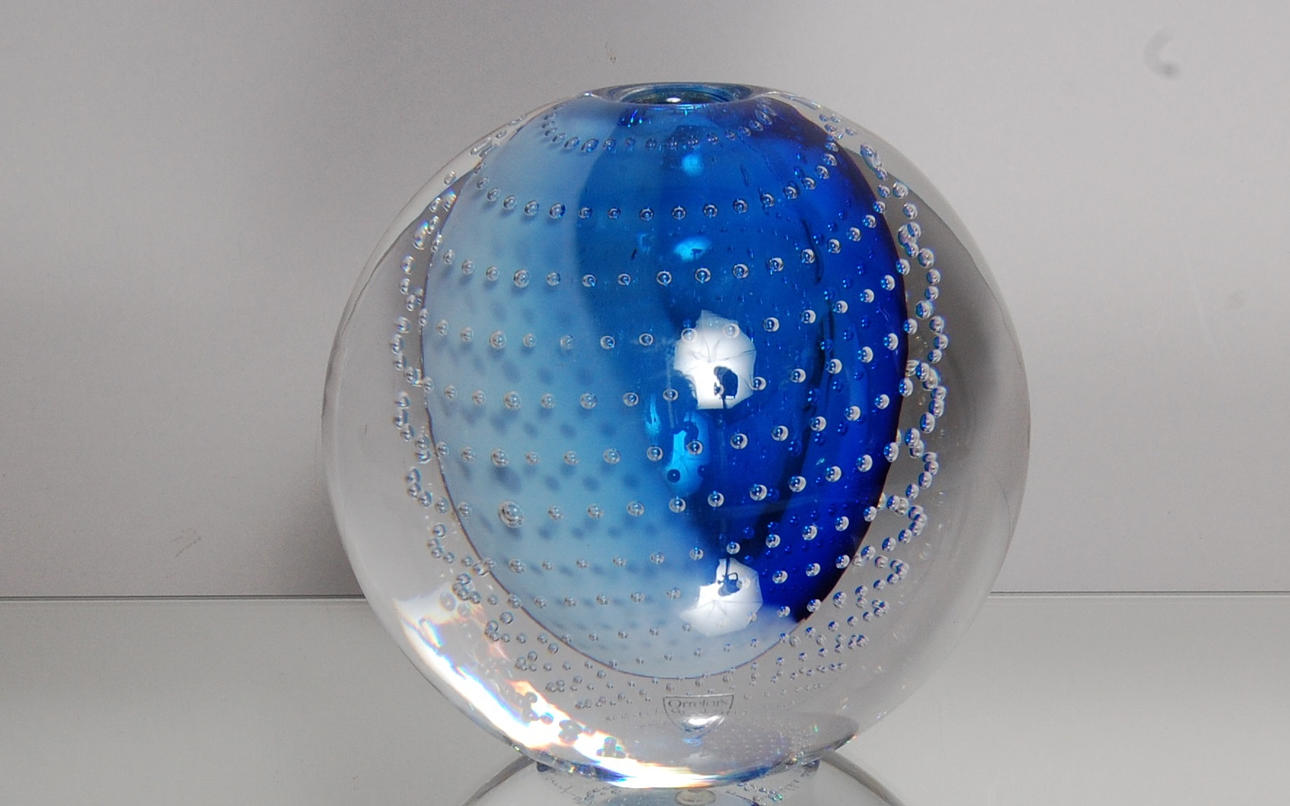 VAS, Erika Lagerbielke, Orrefors, Expo 2000, " Borealis " ur serien " De fyra vädersträcken " signerad.