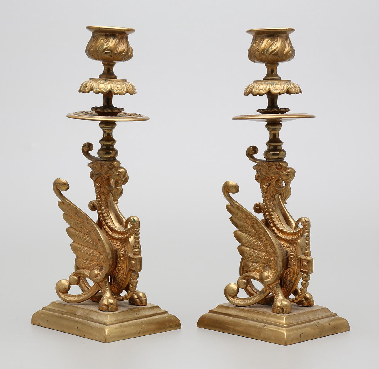 LJUSSTAKAR, ett par, mässing, 1900-tal.