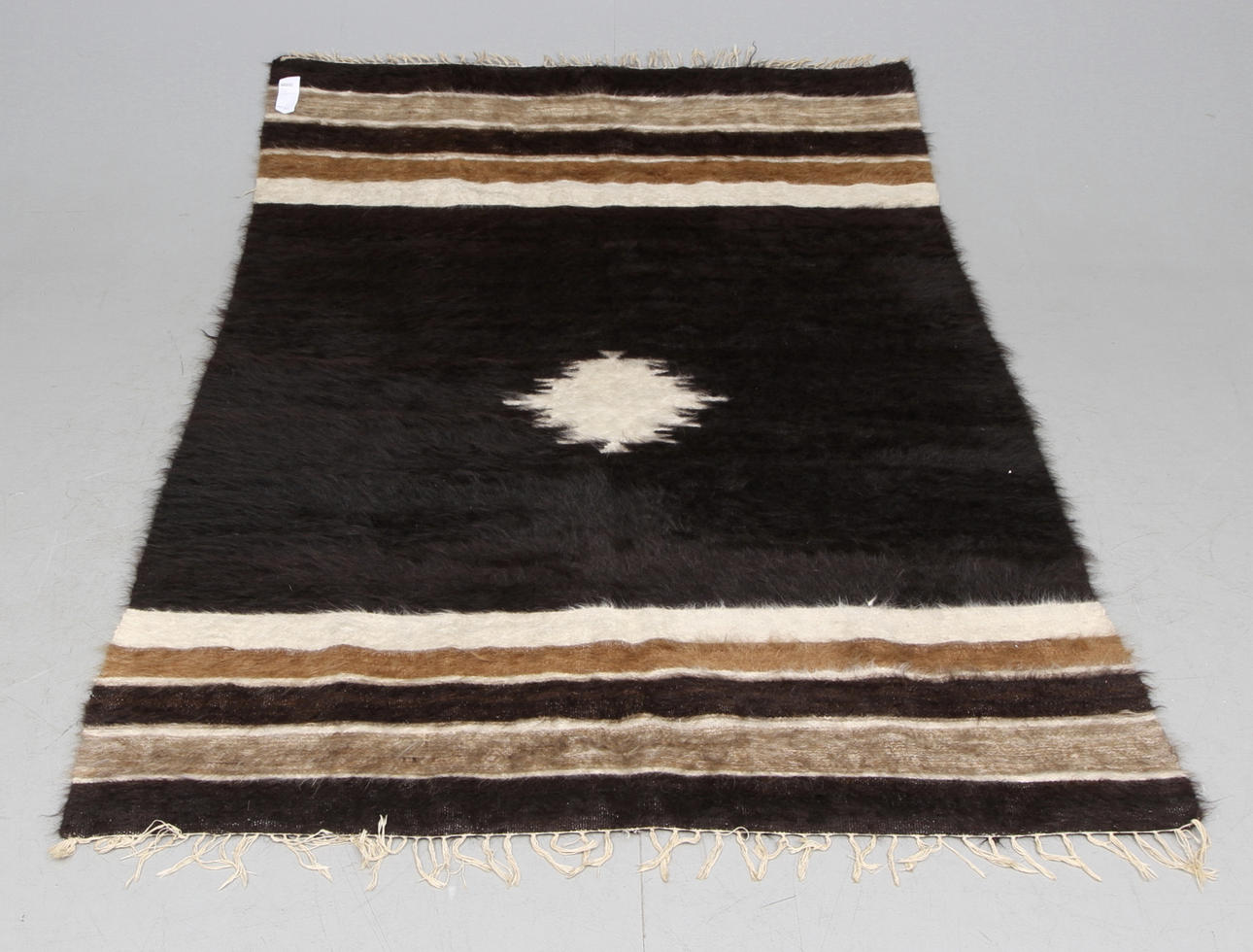 MATTA, sannolikt Sydamerika, 192 x 130 cm.