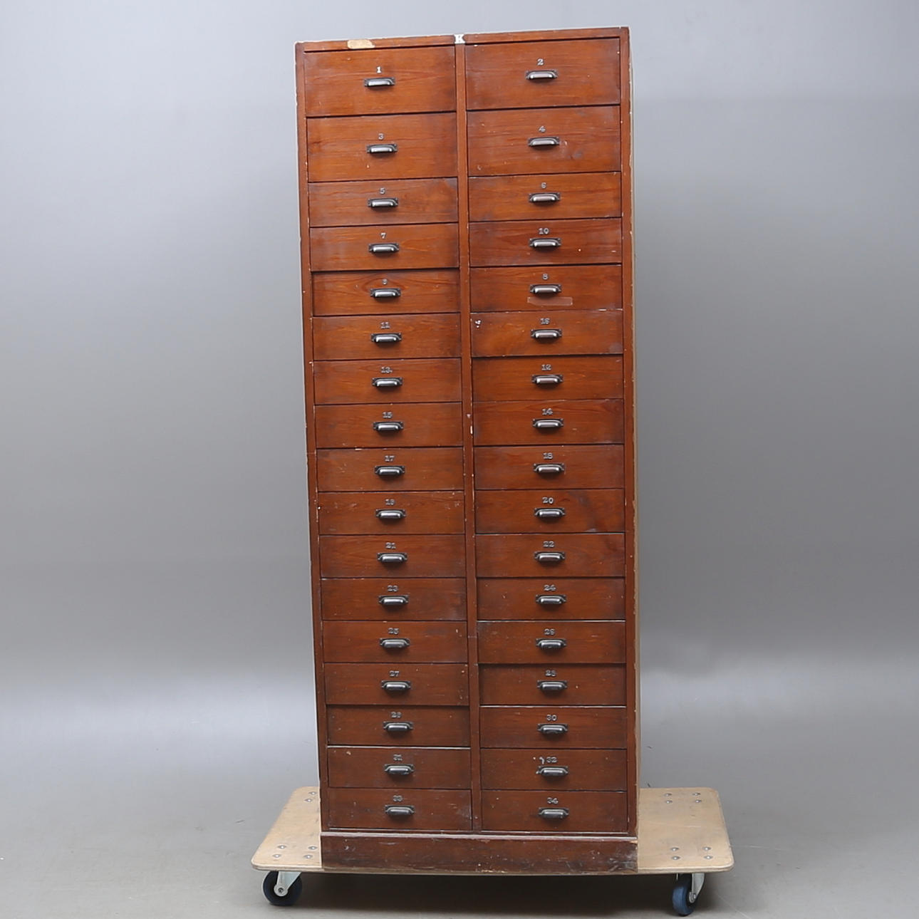 ARKIVSKÅP, 1900-tal.