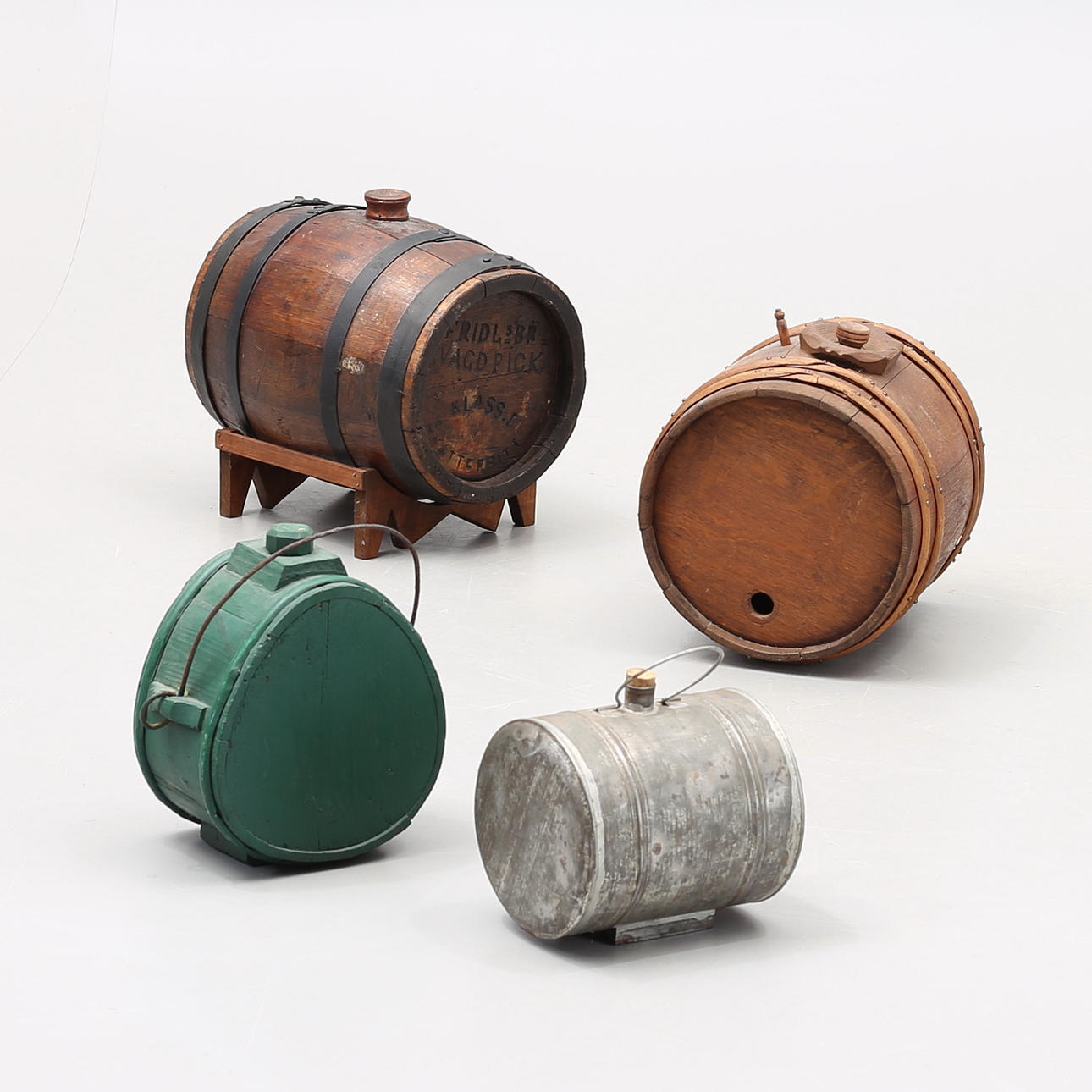 BEER BARRELS/KAGS, 19th and 20th centuries.