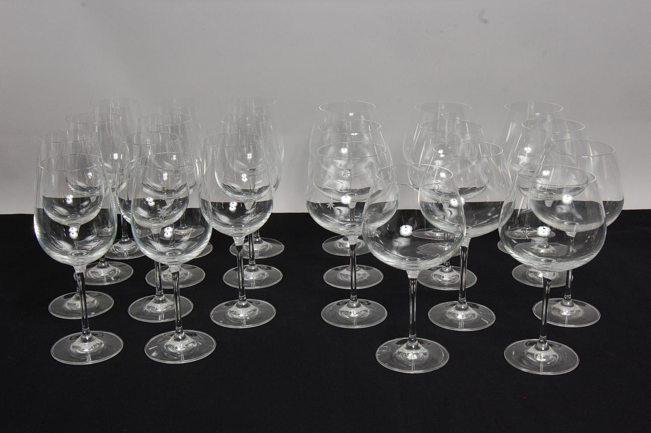 VINGLAS, 22 st " Bouquet " design Signe Persson Melin, Kosta Boda.