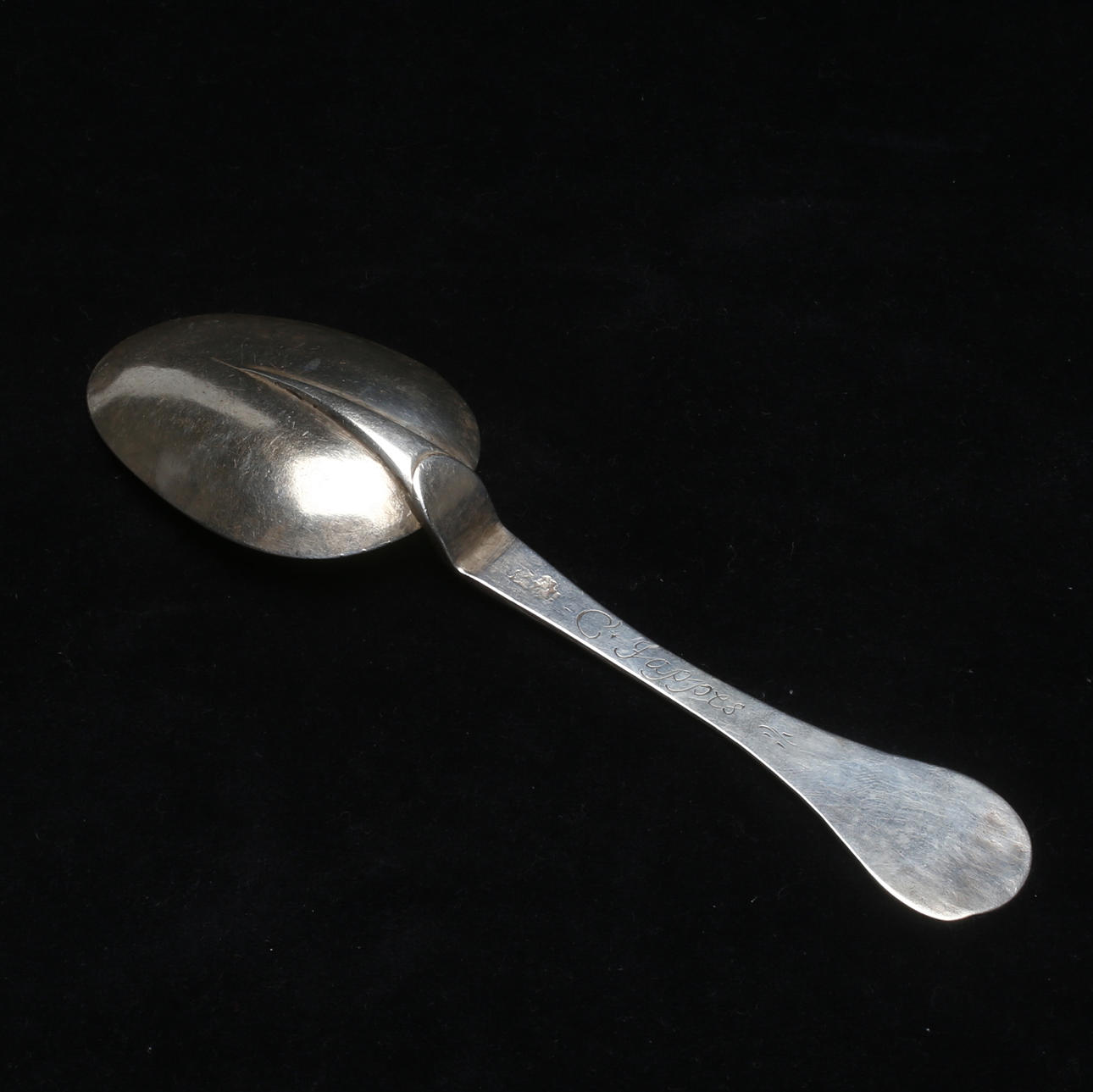RAT TAIL SPOON, silver, 17th/18th century.