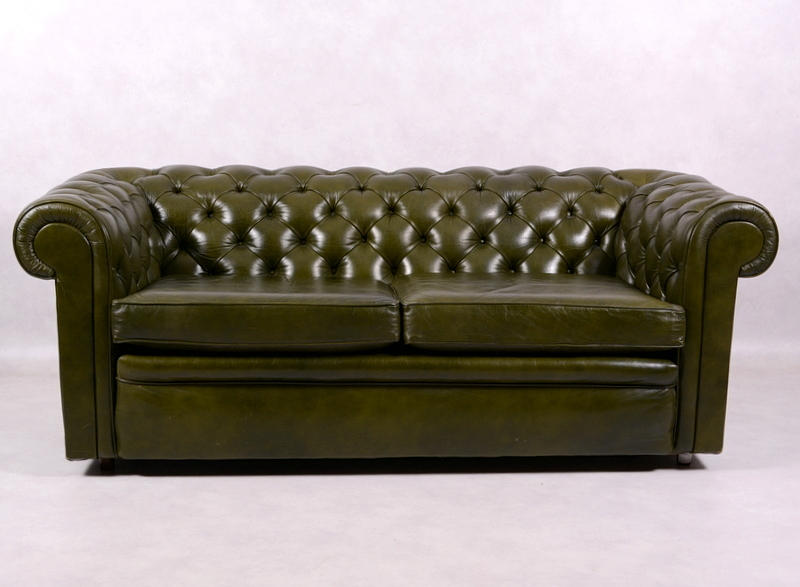 SOFFA, Chesterfieldmodell, Wade Upholstry, Long Eaton, England, 1974.