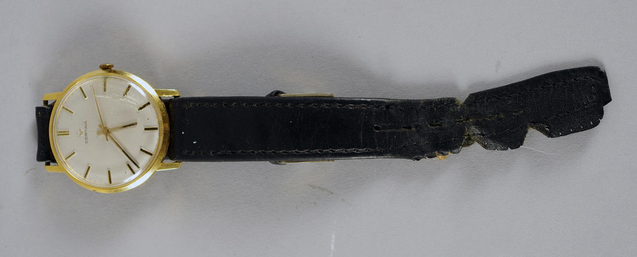 HERRARMBANDSUR, Certina, 18K guld.