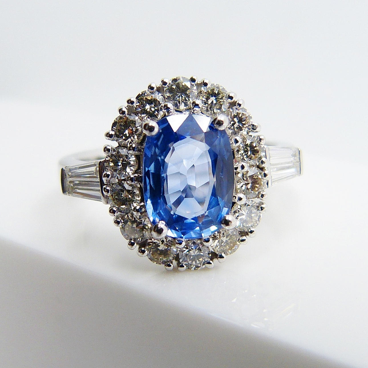 KORBLOMSTER SAFIR & DIAMANT.