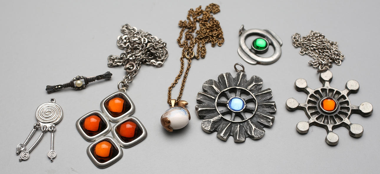 SMYCKEN, 7 st, bla Jörgen Jensen, Bengt Blomqvist.