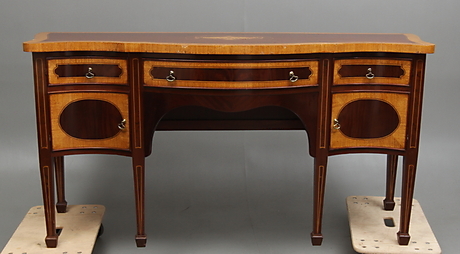 BUFFÈ, Louis XVI-stil, 2000-tal. Möbler - Skåp & Hyllor - Auctionet