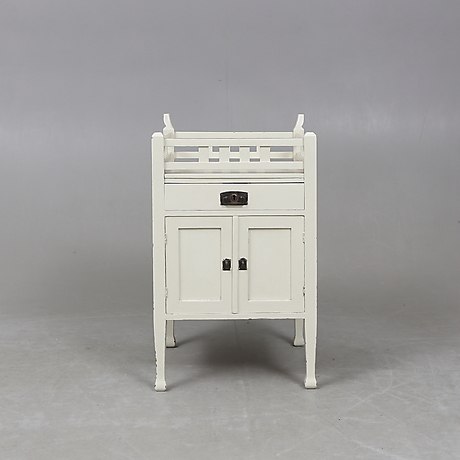 kommod-1920-tal-m-bler-sk-p-hyllor-auctionet