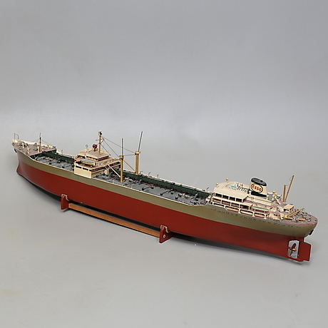 OIL TANKS, plastic model, 1900s. Toys - Auctionet