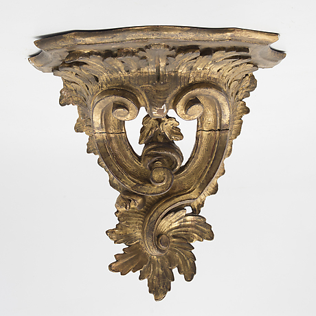 Rococo corbel in carved and gilt wood, 18th Century with later ...