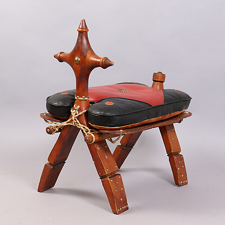 PALL, kamelsadel, Marocko, 1900-tal. Möbler - Fåtöljer & Stolar - Auctionet