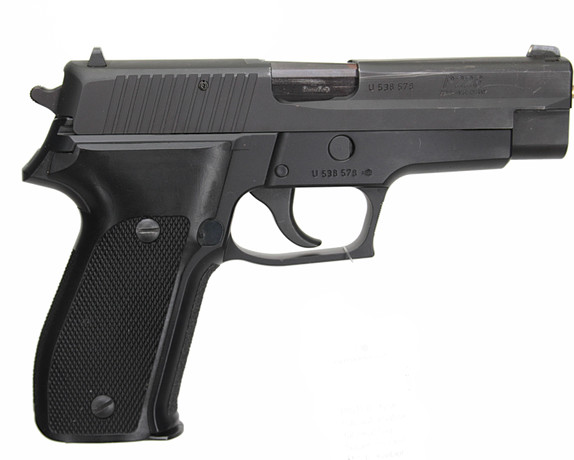 119. PISTOLA, alemana, semiautomática, marca Sig-Sauer, modelo P226 ...