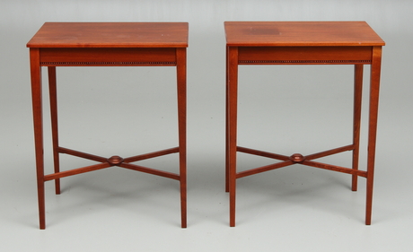NATTDUKSBORD, 1 par, gustaviansk stil, 1900-tal.