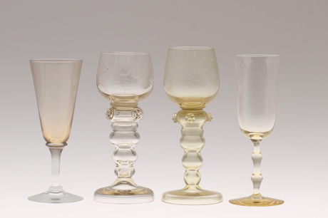 PARTI GLAS, ca 22 delar, 1900-tal.