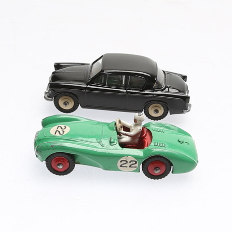 Dinky Toys 110 Aston Martin 1 43 Meccano England Restaurée  D Restauree 1311249532