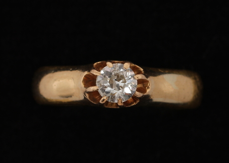 RING, 23k guld med diamant ca 0,27ct, daterad 1876. Vikt 6,7g.
