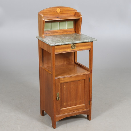 kommod-med-stenskiva-mahogny-1920-tal-m-bler-sk-p-hyllor-auctionet