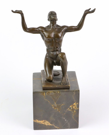 BRONSFIGUR Adonis Nude Sun Worshipper. Konst - Skulptur - Auctionet