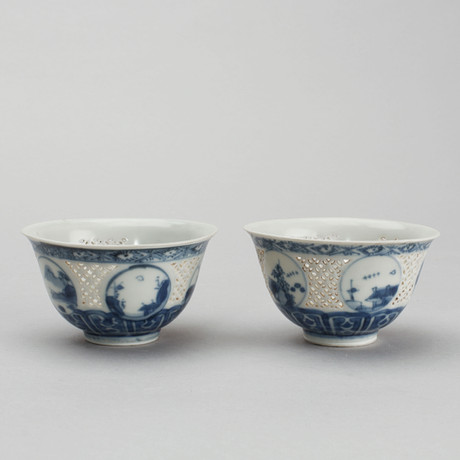 BOWL, 2 pcs, porcelain, China 17th century. From the Hatcher Collection ...