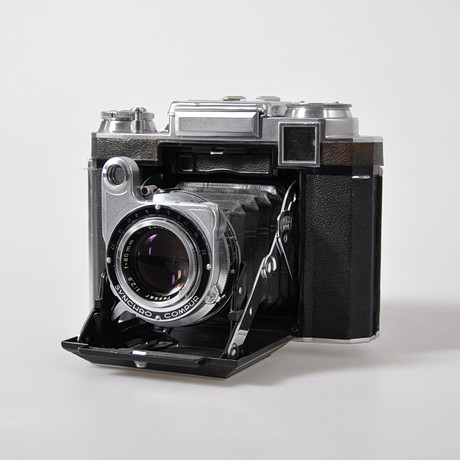 Lot 190 - A Pair of Zeiss 533/16 Super Ikonta A