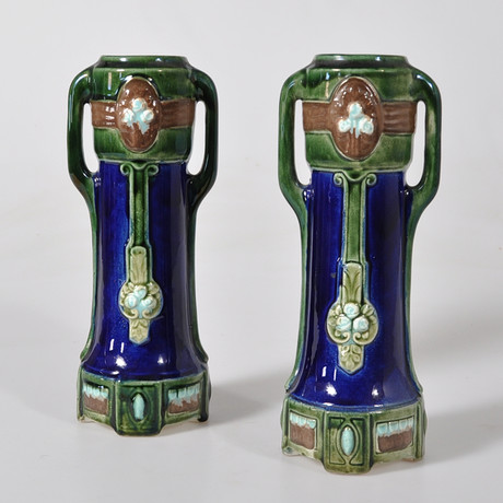 vaser-majolika-jugend-keramik-porslin-europeiskt-auctionet