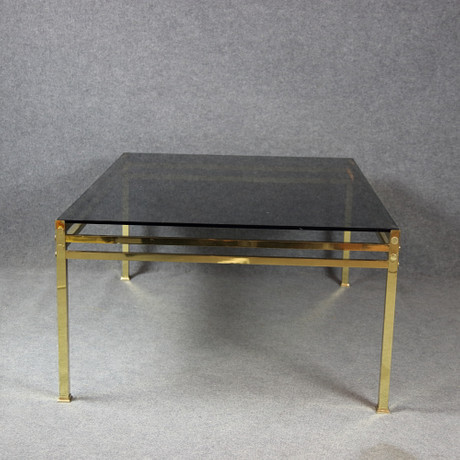 SOFFBORD, mässing och tonad glasskiva, 1970 tal. Möbler SOFFBORD, glas och mässing, 196070 tal. Möbler Bord
