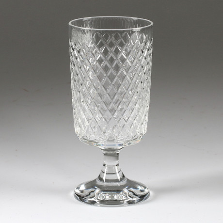 WINE GLASS, 14 pcs, check pattern, 1900s. Glass - Tableware - Auctionet