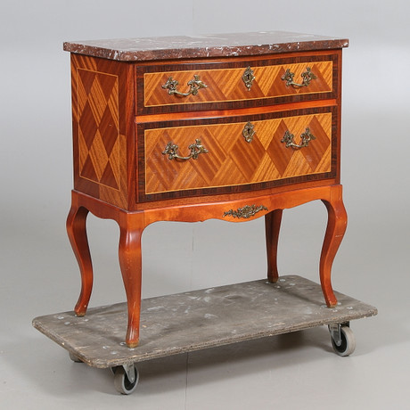 Kommode , Gustavianischer Stil, 20. Jahrhundert. Möbel - Kommoden