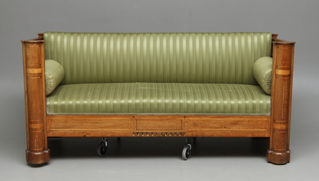 SOFFA, Karl Johan-stil, omkring 1900.