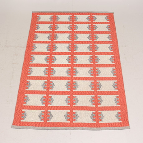 MATTA, 192x132 cm, grå/röd. Mattor & Textil - Mattor - Auctionet