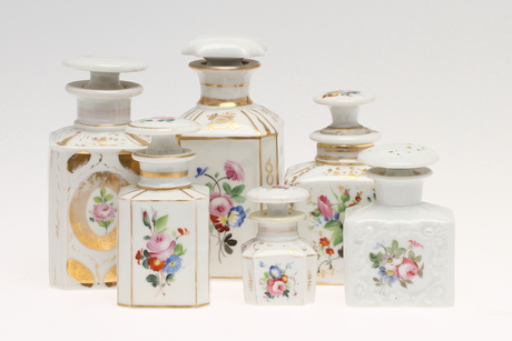 FLAKONGERTEDOSOR, 6 st, porslin, Frankrike, omkring 1900.