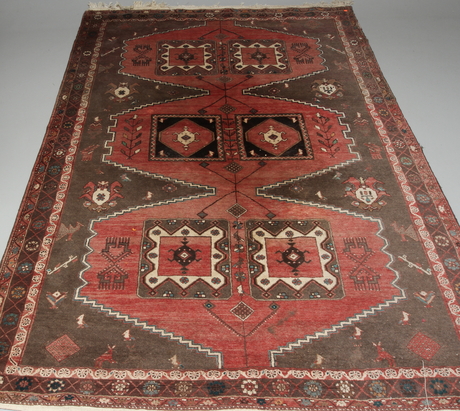 MATTA, orientalisk, 315 x 214 cm.