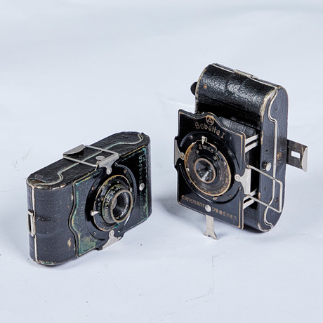 Ernemann, two roll film cameras, model 'Bobette I', c. 1925, Dresden ...