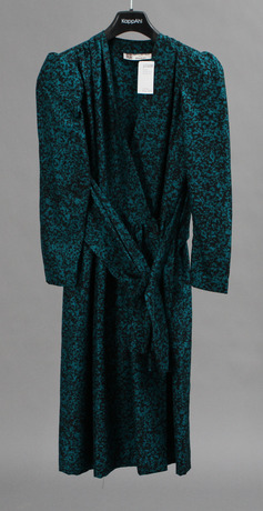 PIERRE BALMIN, Paris. Klänning, silke.