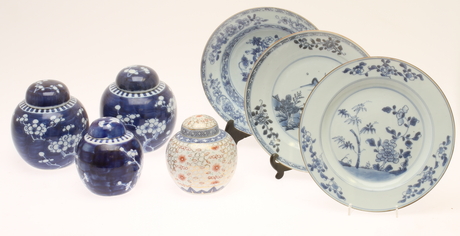 PARTI PORSLIN, 7 delar, Kina, bland annat tallrikar 1700-tal.