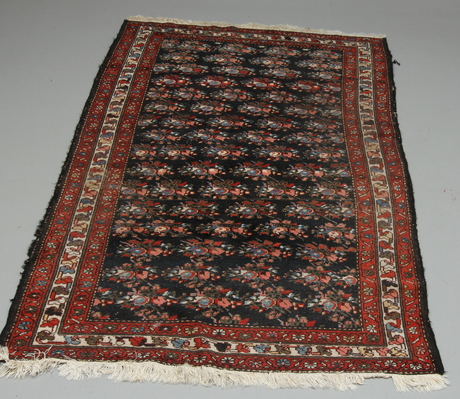 MATTA, orientalisk, 192 x129 cm.