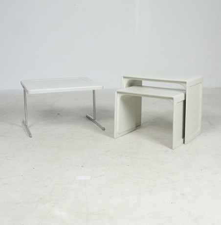 DIETER RAMS. for Vitsoe, 1970s - A side table & two nesting tables ...