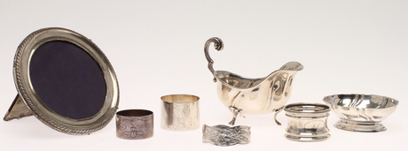 PARTI SILVER, 7 delar, bland annat spegel. Vikt exkl spegel 219 gram.