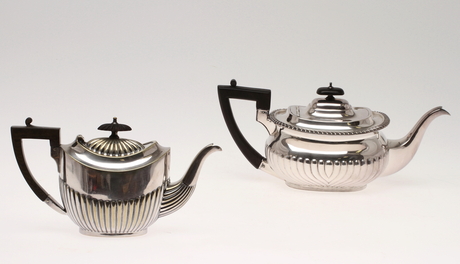 KAFFEKANNOR, 2 st, nysilver, 1900-tal.