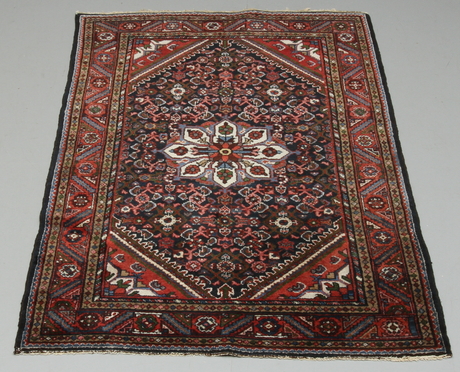 ORIENTMATTA, ca 153 x 112 cm.