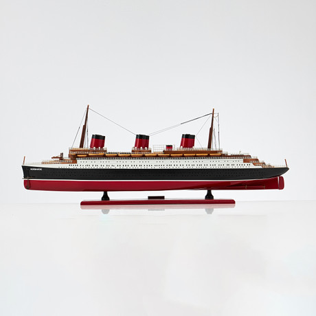 SHIP MODEL, late 20th century, model of the French Atlantic liner 