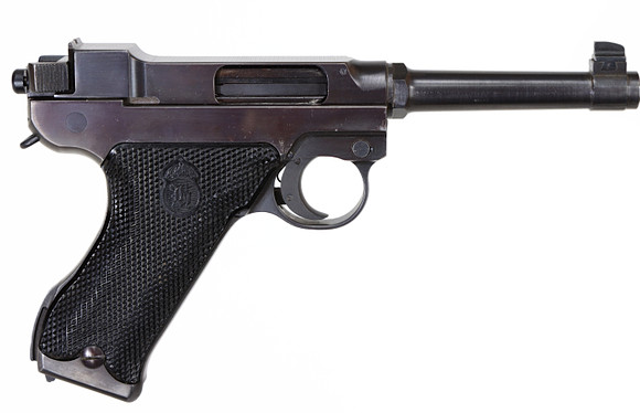 PISTOL, Halvautomatisk, fabrikat Husqvarna, modell 40, kaliber 9x19, tillv.nr H318, se-nr SE1848960.