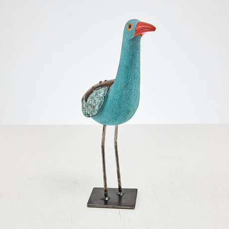 ritva-karlsson-skulptur-h-rf-gelhona-glaserad-keramik-med-ben-och