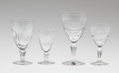 GLASSERVISDELAR, 34 delar, 2 olika modeller.
